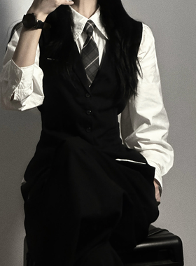 十一的信｜原创中性风秋冬新款风衣高级垂感垫肩西装马甲衬衫套装