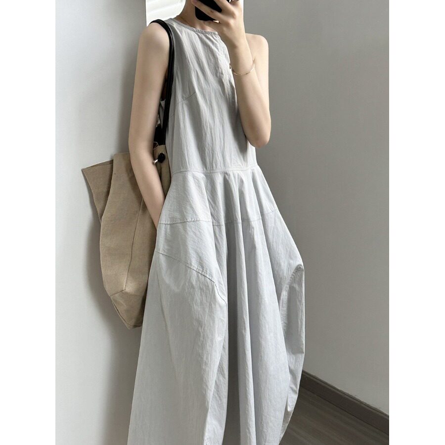 蓬蓬花苞裙连衣裙大摆法式宽松设计感2025夏季新款无袖背心长裙子