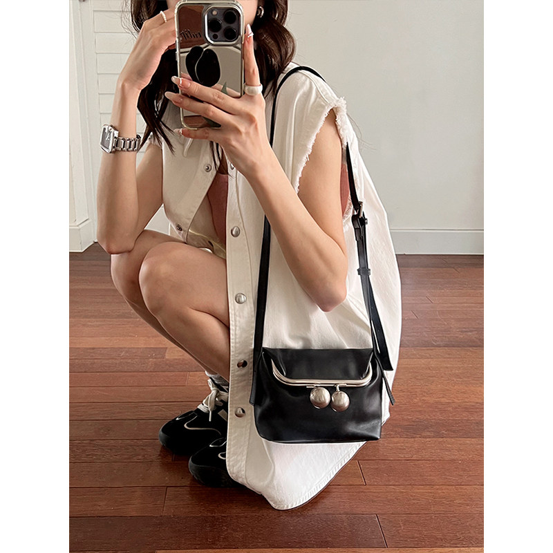 真皮口金夹子包2025新款小众设计牛皮贝壳包复古精致单肩斜挎小包,箱包皮具/热销女包/男包,通用款女包,淘宝优惠券,粉丝福利购,淘宝优惠卷