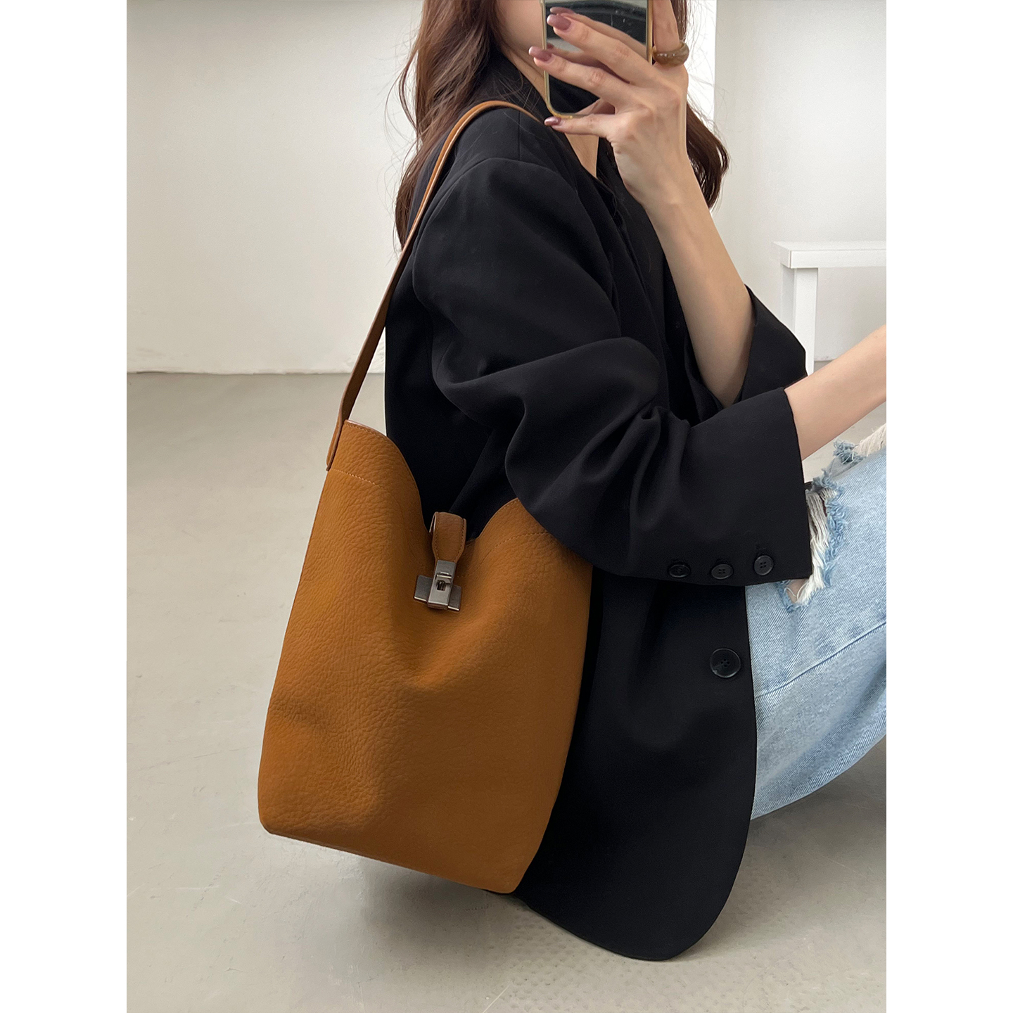 松弛感水桶托特包单肩腋下大包