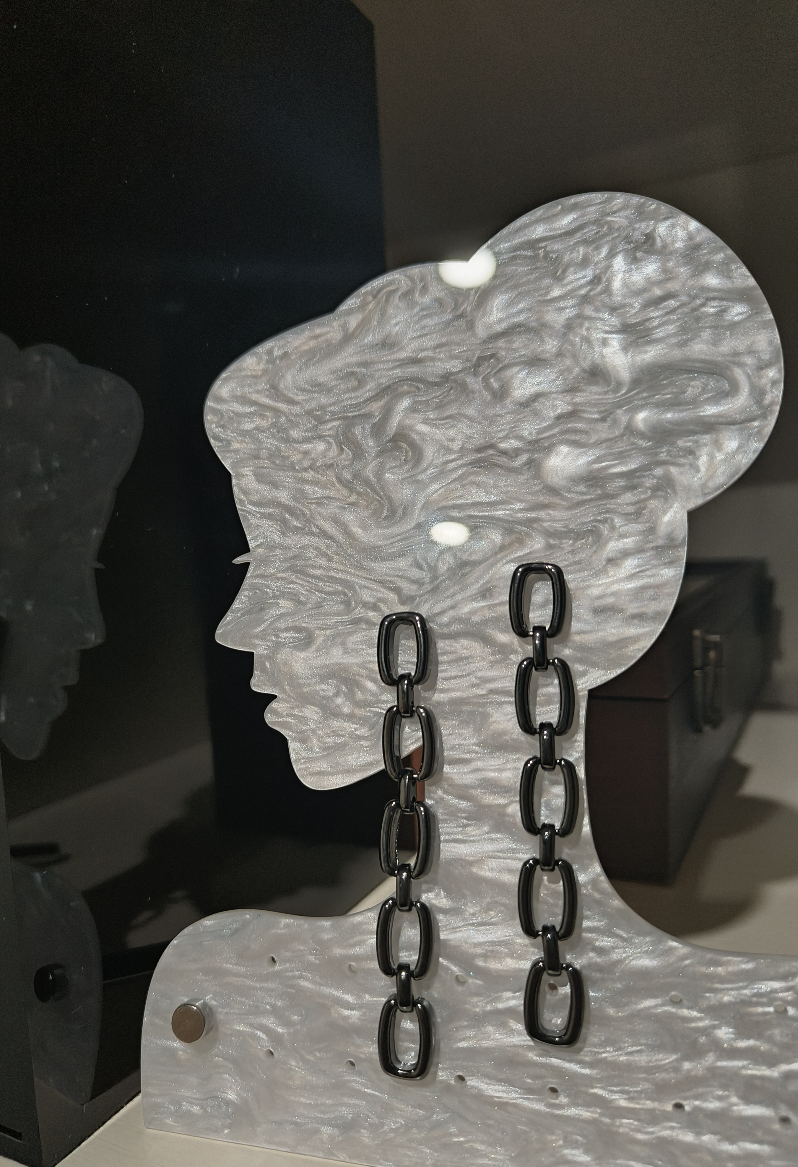 是Alice。简约金属风耳钉#04