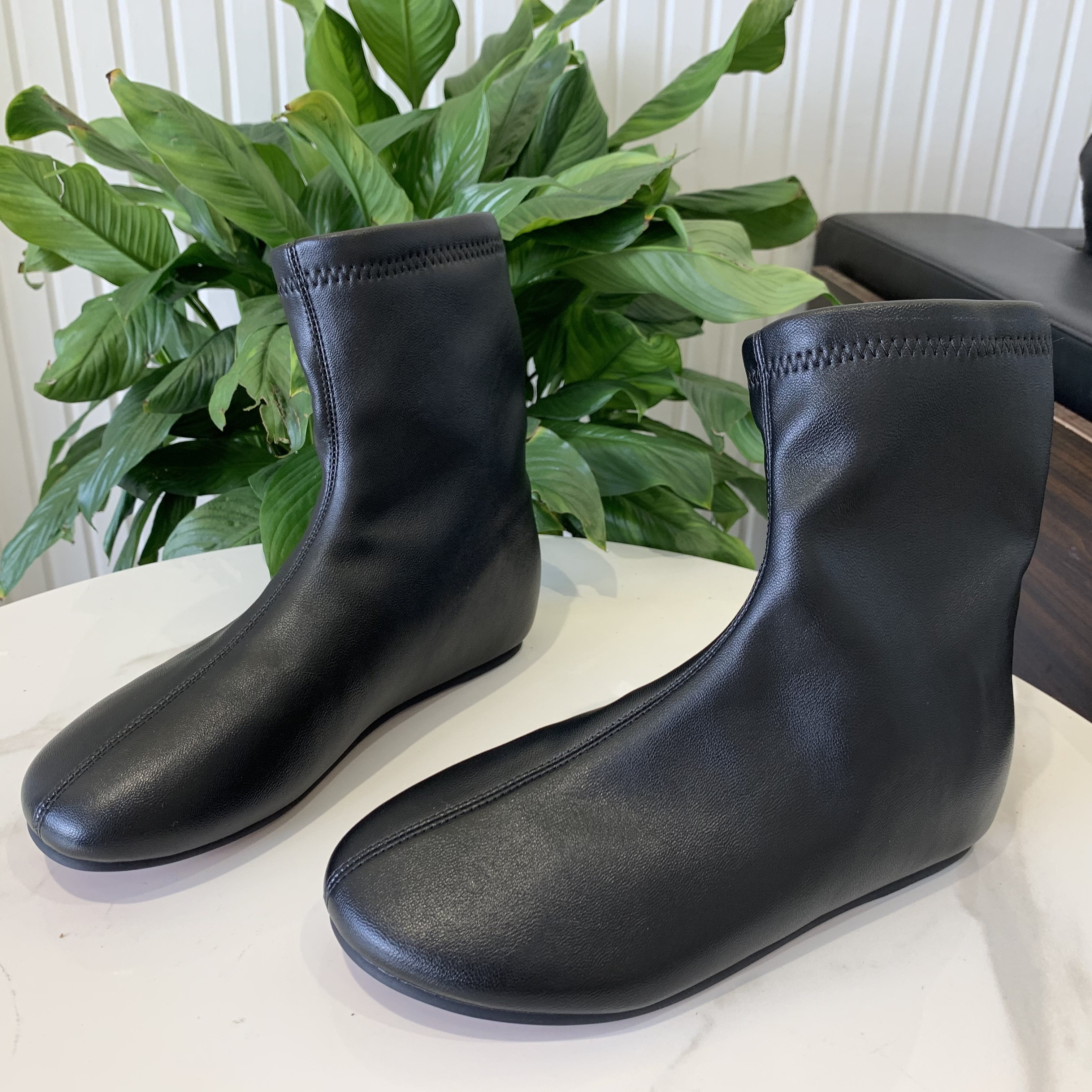 法式极简风圆头低跟时装靴女2025冬季新款套筒加绒女棉靴瘦瘦靴,女鞋,时装靴,淘宝优惠券,粉丝福利购,淘宝优惠卷