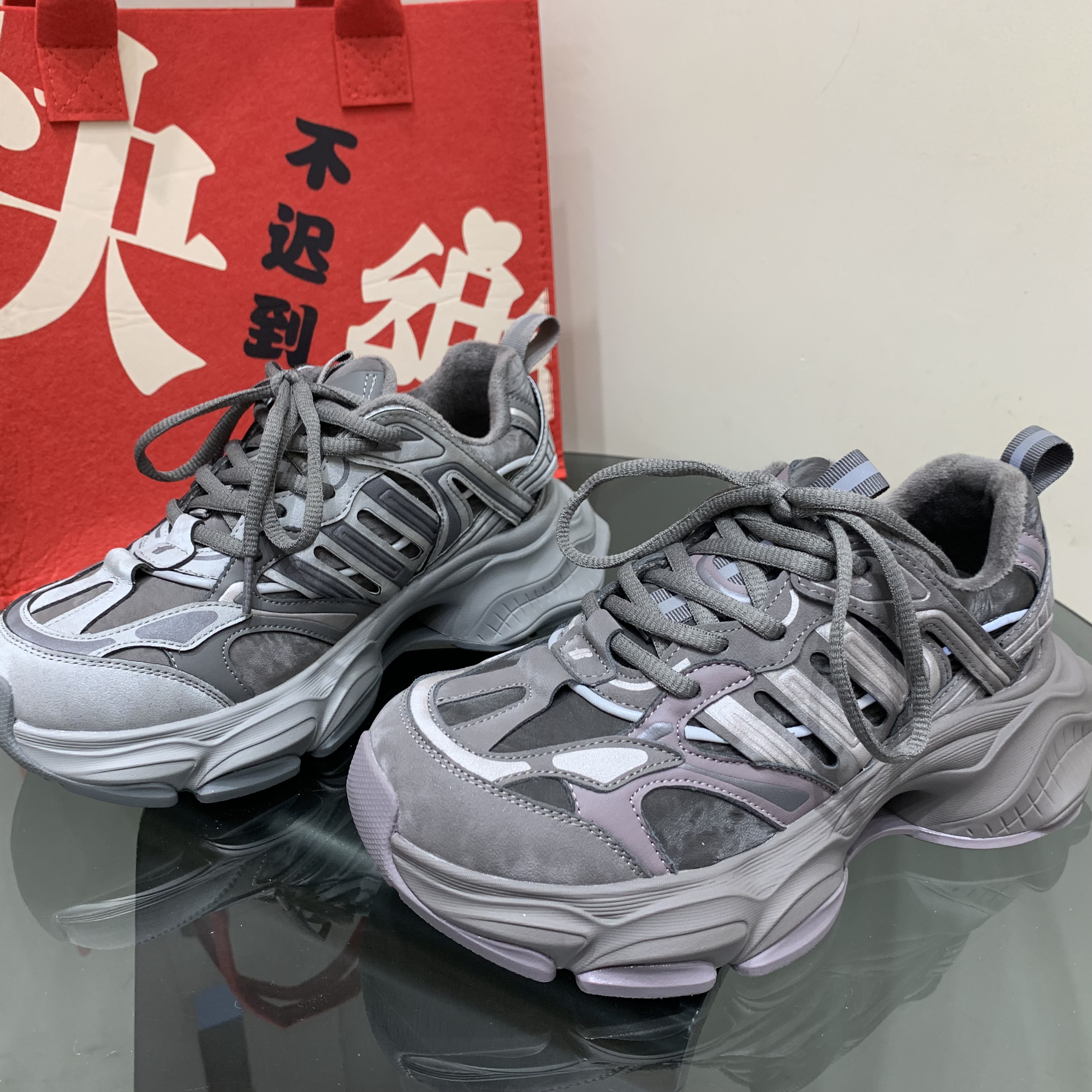 真皮加绒厚底增高老爹鞋女2025冬季新款圆头系带保暖运动鞋女棉鞋