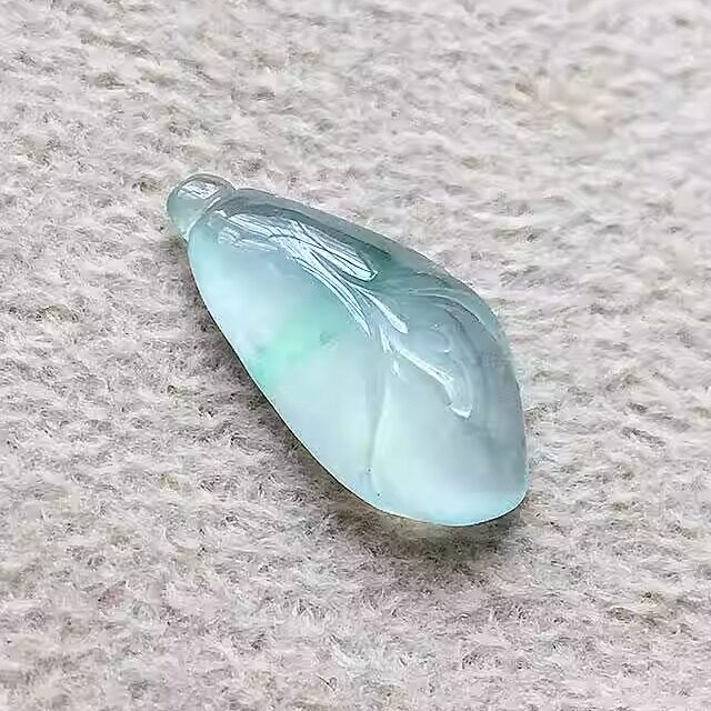 缅甸翡翠冰种飘花玉兰花吊坠裸石老种a货冰透水润玉花挂件镶嵌款
