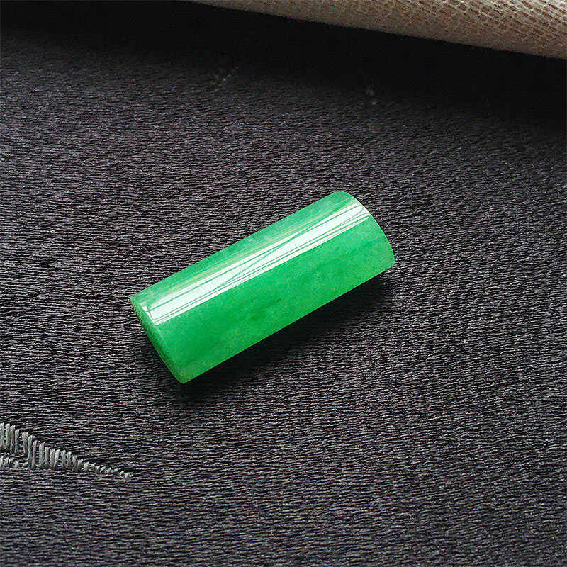 缅甸翡翠冰种翠绿色路路通吊坠老种a货冰满绿色无事牌素柱镶嵌款