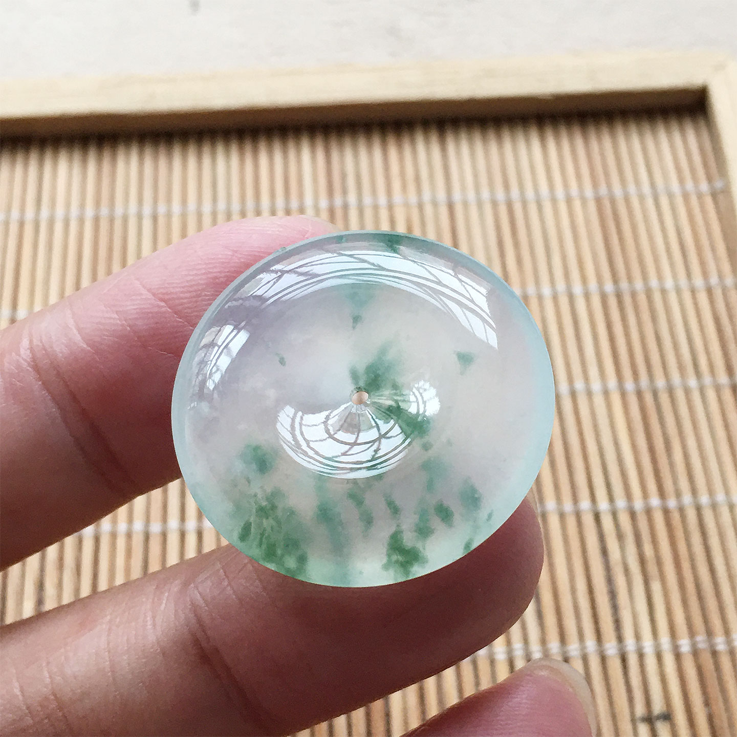 缅甸翡翠冰种飘花平安扣吊坠