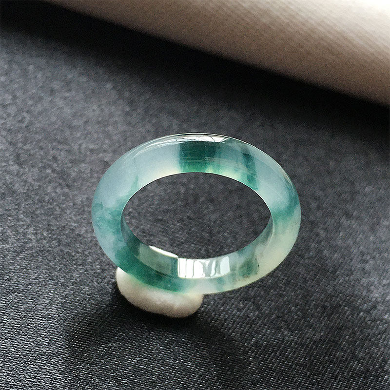 缅甸翡翠冰种蓝水玉指环戒圈小圈尾戒12号老种a货冰透水润细条女