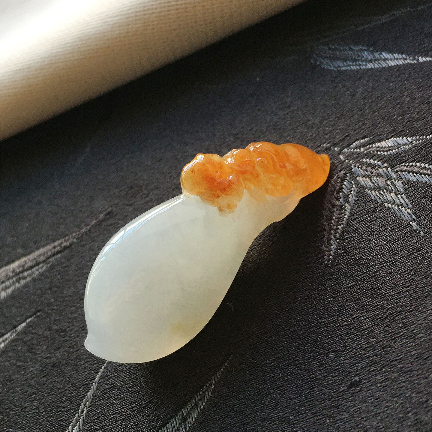 缅甸翡翠冰种精雕红翡龙头吊坠老种a货冰透明黄色特色龙钩挂件男