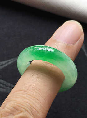 缅甸翡翠冰种阳绿色玉指环戒圈17mm老种a货冰绿玉戒14号高档阳绿
