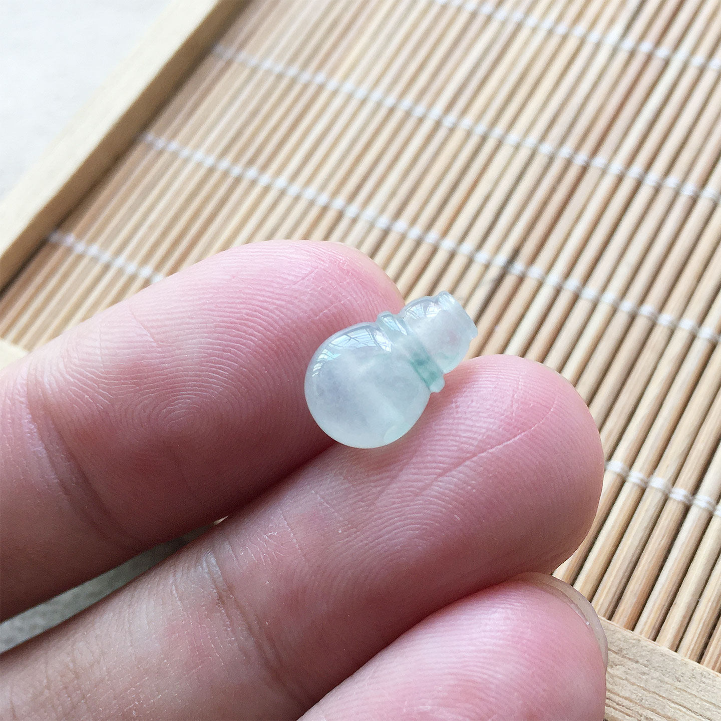 缅甸翡翠高冰种飘花玉葫芦三通吊坠老种a货冰透水润手串三通配珠