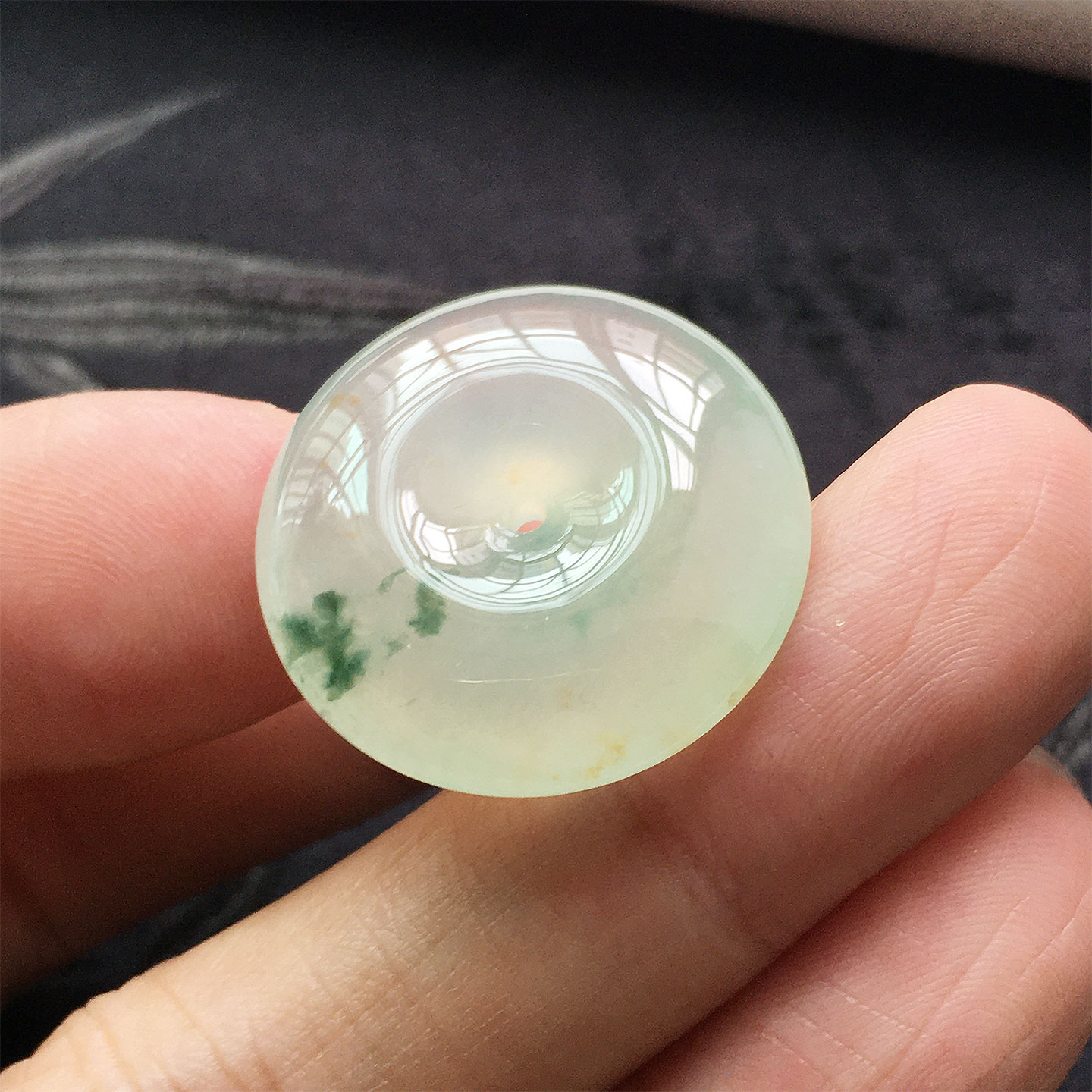 缅甸翡翠冰种飘绿花玉厚平安扣吊坠老种a货冰透水润玉怀古扣挂件