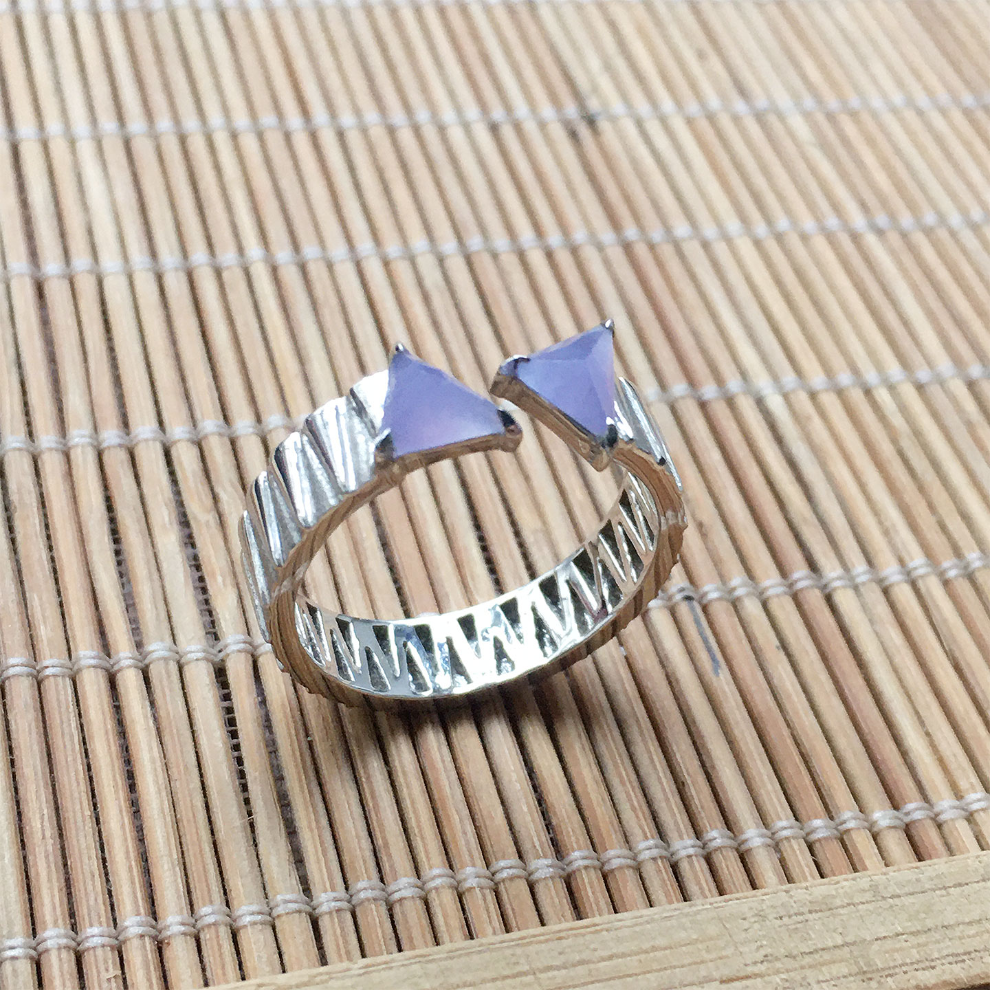 18K金镶嵌冰妖紫翡翠戒指