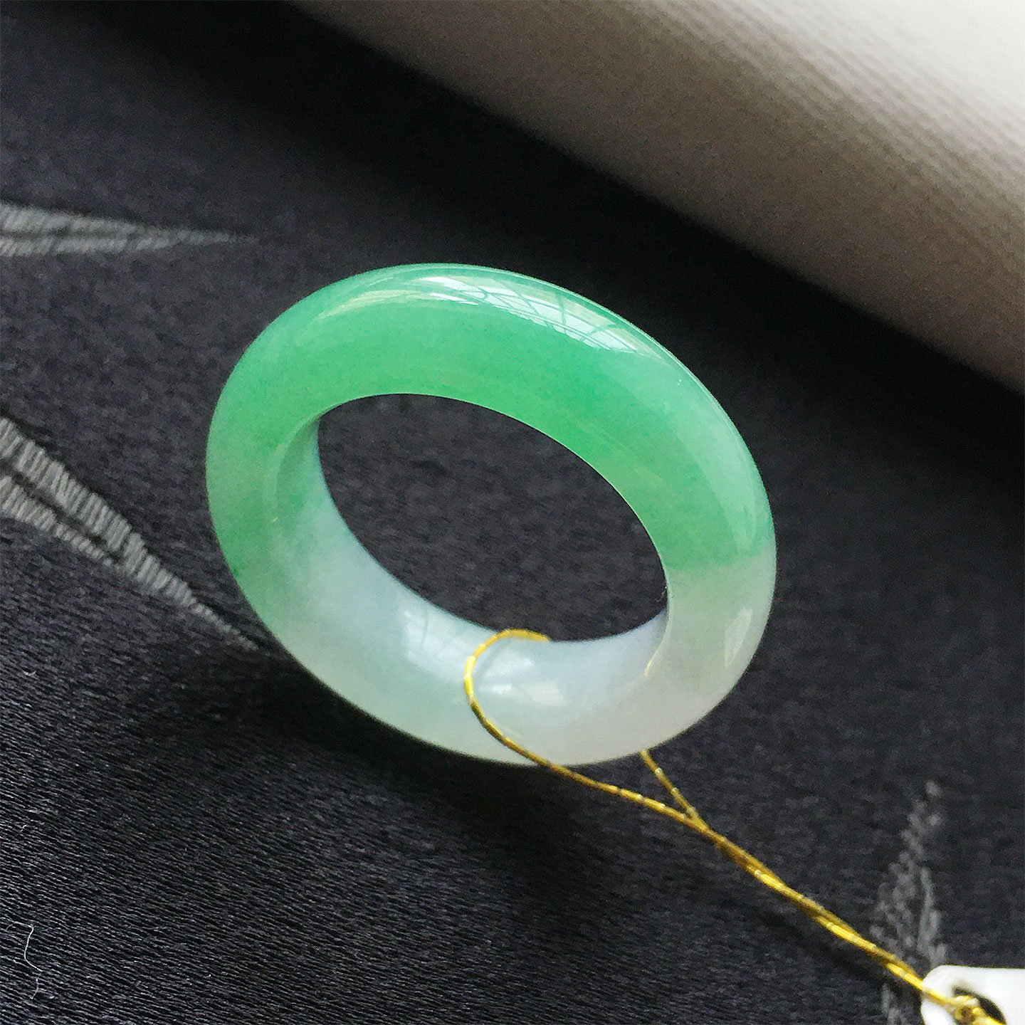 缅甸翡翠A货冰飘绿翡翠戒圈指环