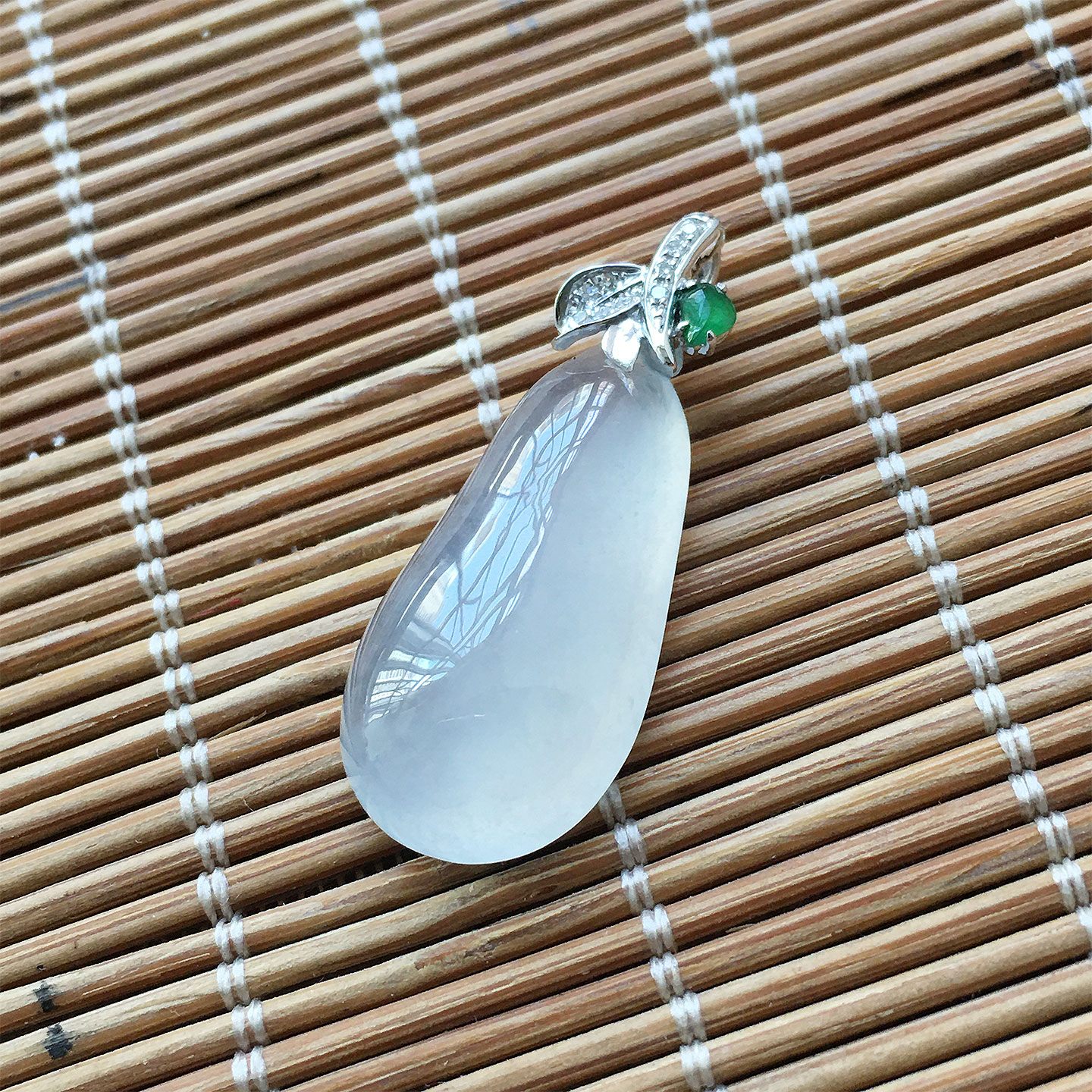 缅甸翡翠高冰种纯净玉福瓜18K金女款吊坠老种a货冰透水润玉瓜饱满