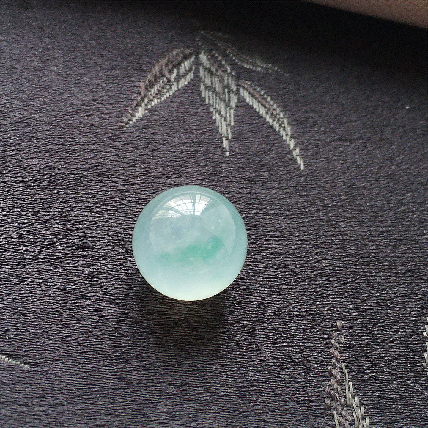 天然翡翠冰飘绿花翡翠圆珠卡12.8