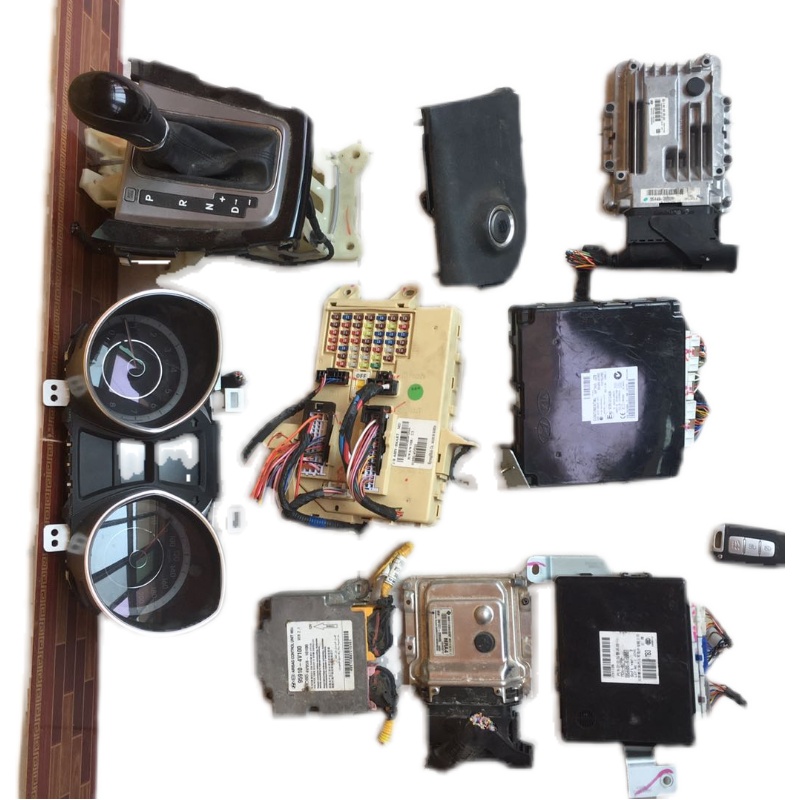 现代IX35 索八 索九 仪表盘转速表空调开关面板BCM车身电脑智能盒