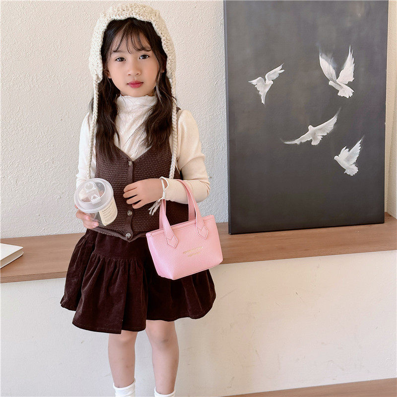 新款儿童包包女可爱斜挎包时尚女童水桶包小孩子手提包宝宝单肩包