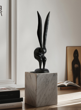 侘寂风实木雕刻长耳兔艺术雕塑