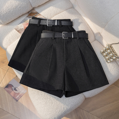 毛呢短裤女秋冬2025新款打底黑色冬季高腰a字显瘦小个子外穿靴裤