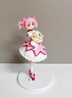 魔法小圆魔女鹿目圆香丘比美女