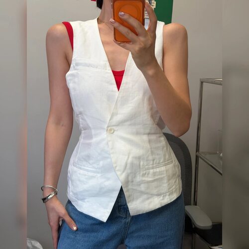 2026quitwon超有质感韩系收腰V领显瘦遮副乳老钱马甲