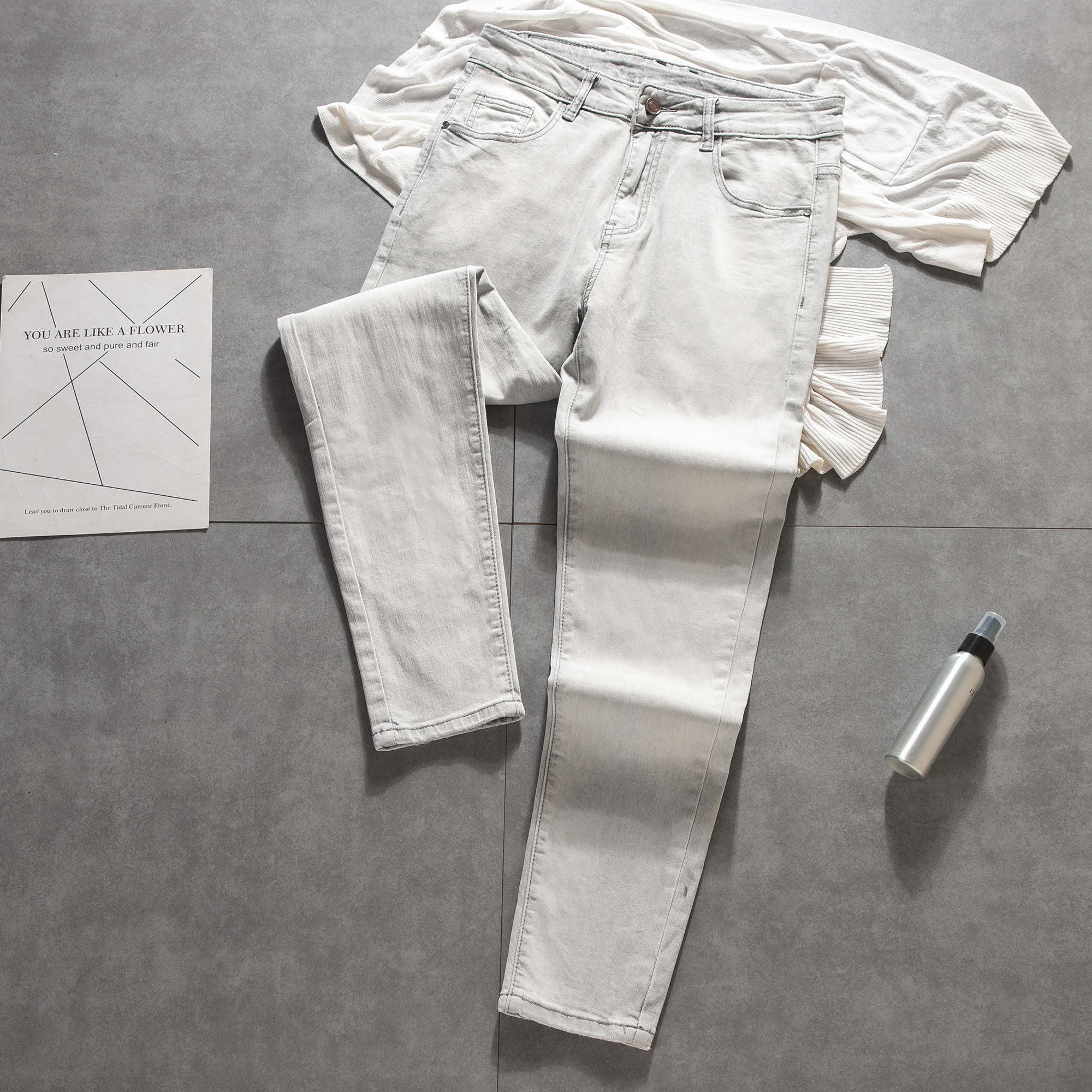 2025夏季薄款修身小脚牛仔长裤男