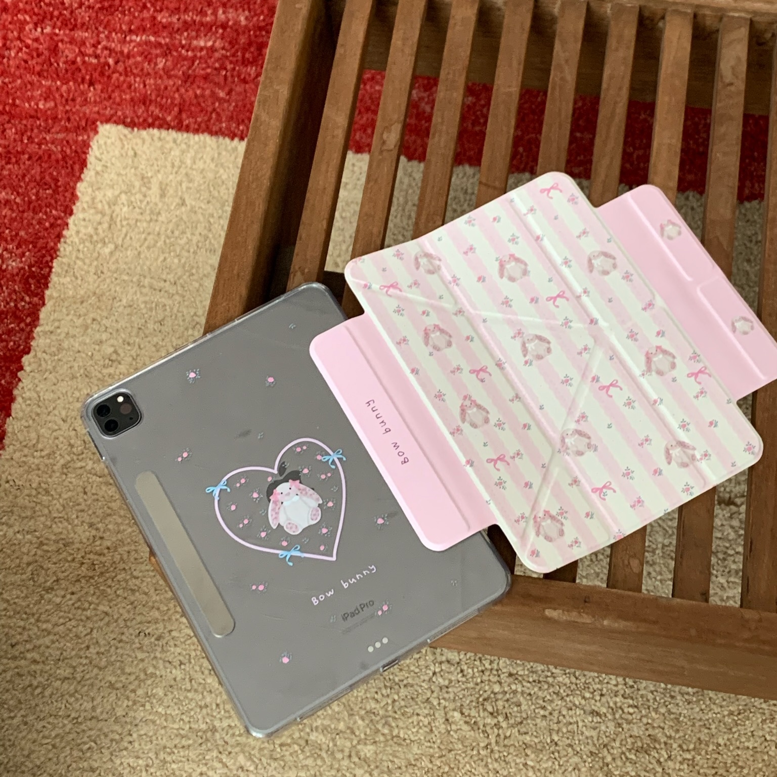 ins侧吸分离蕾丝粉小兔适用iPad保护壳2025年Pro11轻薄3十y折可磁吸笔10代10.9寸9代10.2寸防摔平板套mini7/6