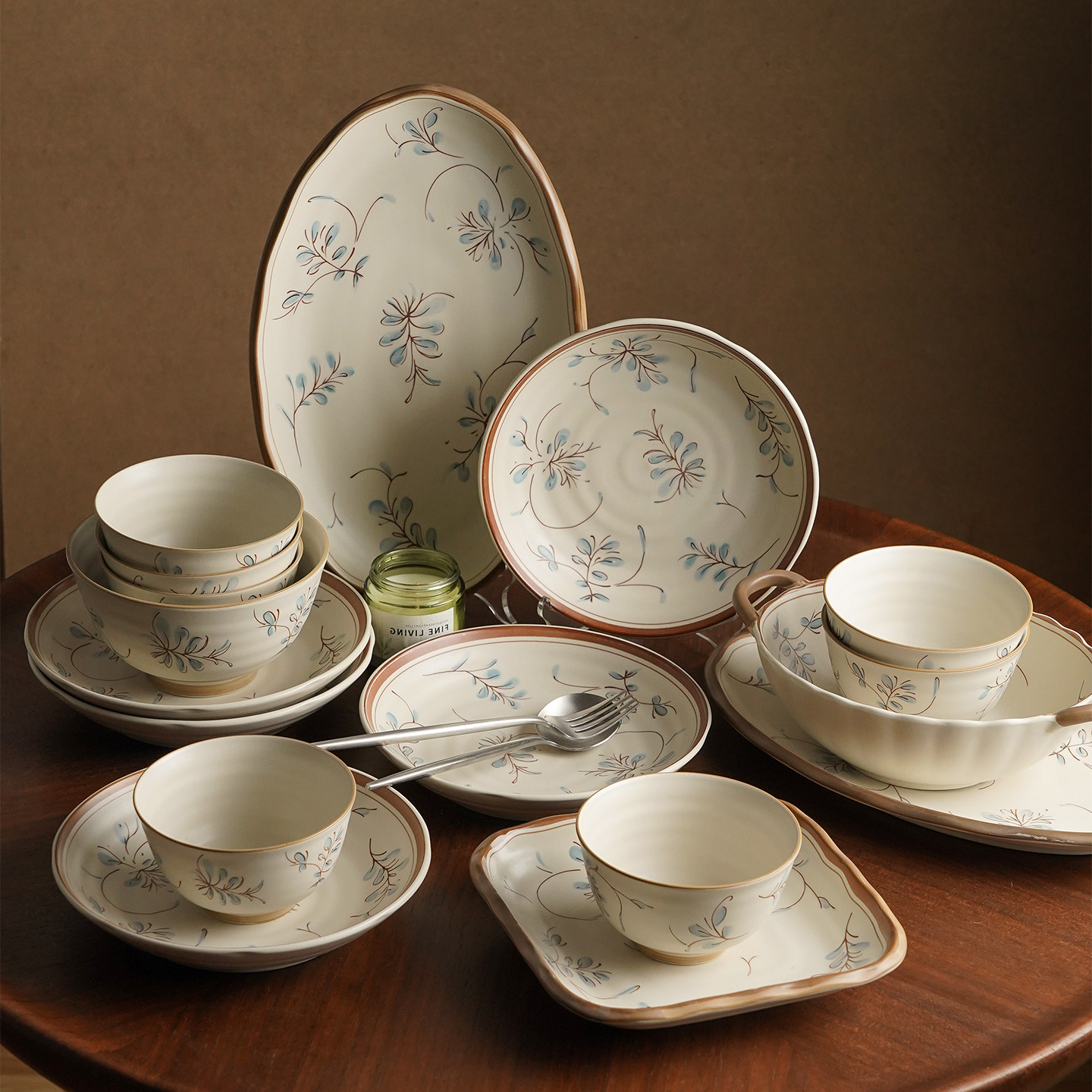 陶瓷碗盘套装家用釉下彩餐具套装乔迁新居特别漂亮的碗碟套装碗筷