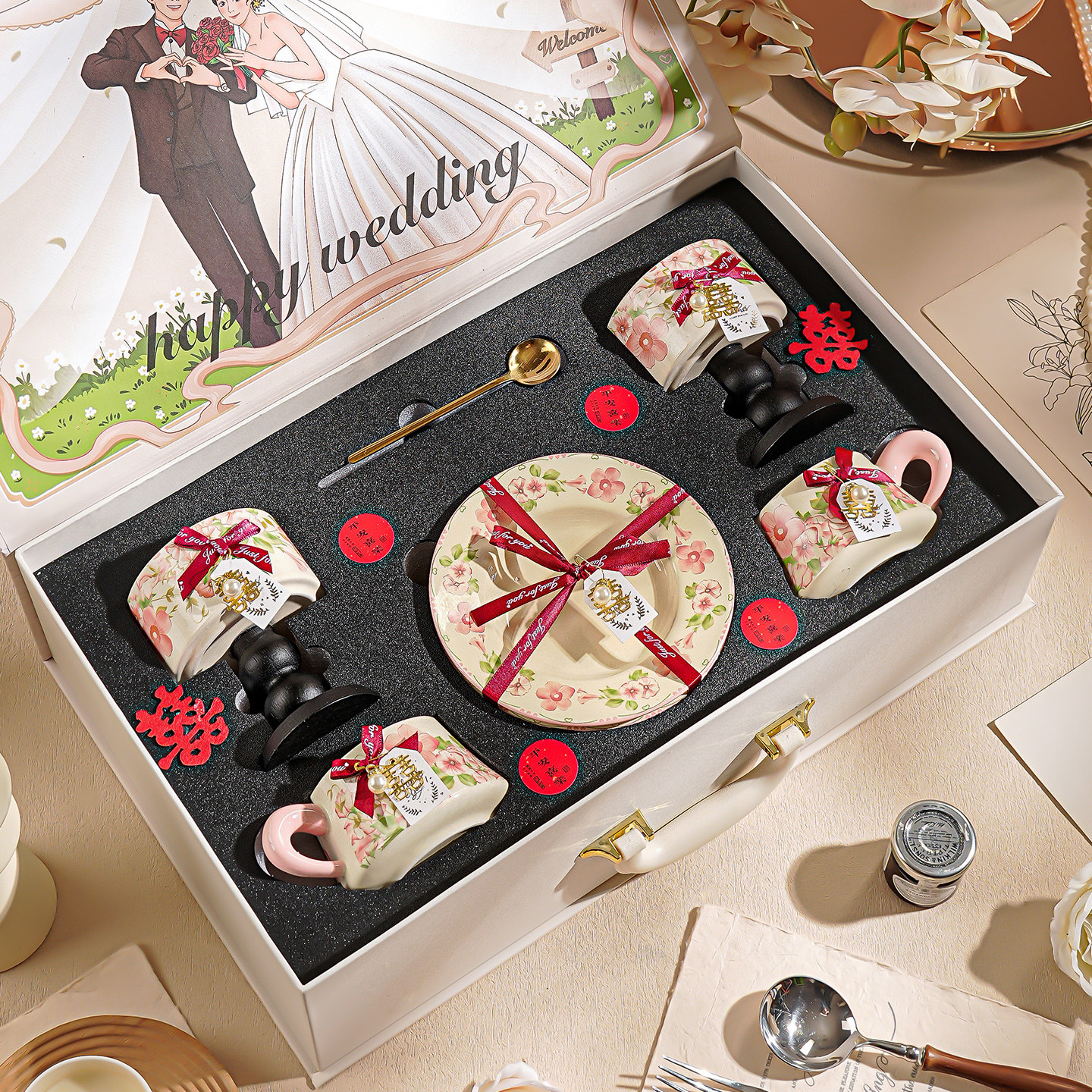 新婚礼物送新娘结婚礼盒结婚礼物餐具礼盒订婚礼物香薰礼盒咖啡杯