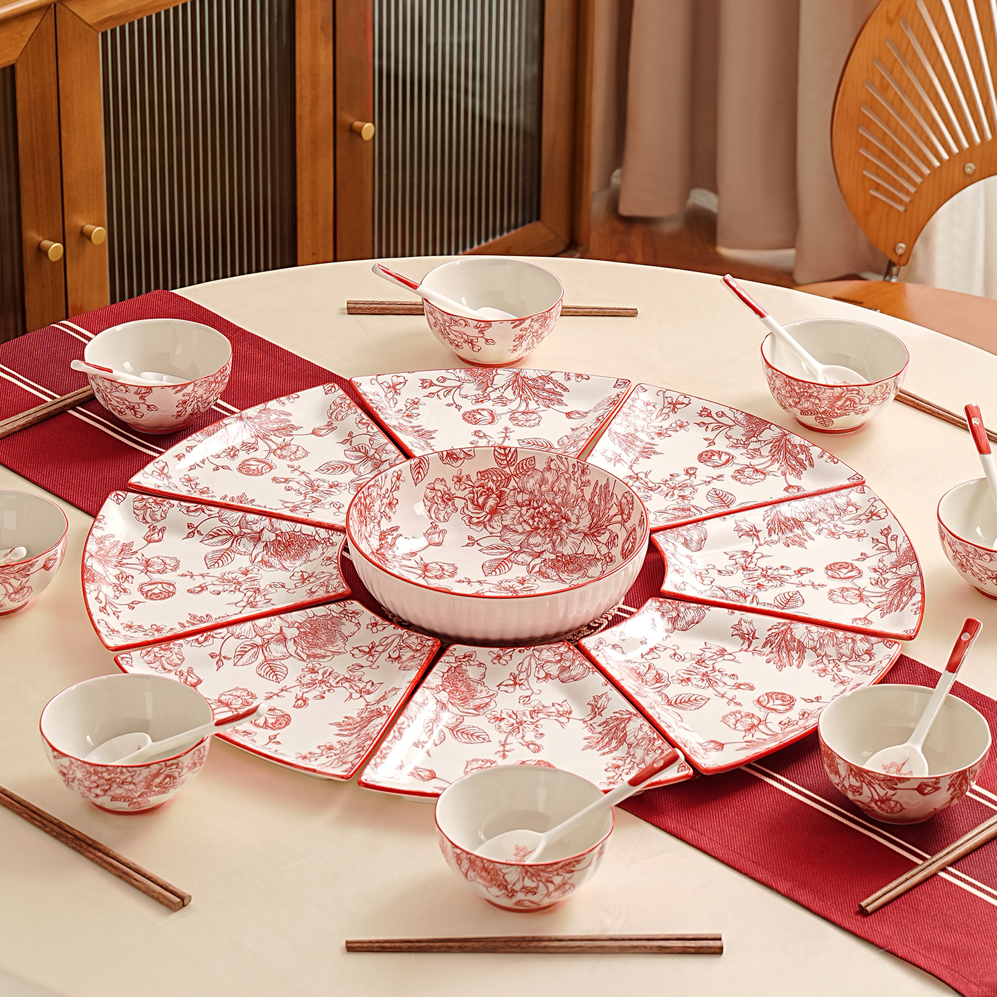 家用陶瓷团圆拼盘餐具套装组合碗碟中式过年夜饭圆桌扇形盘子菜盘