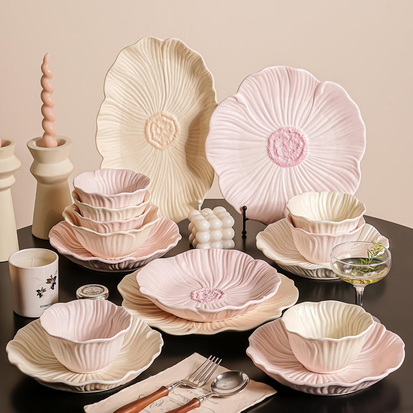 陶瓷碗盘套装家用釉下彩餐具套装乔迁新居特别漂亮的碗碟套装碗筷