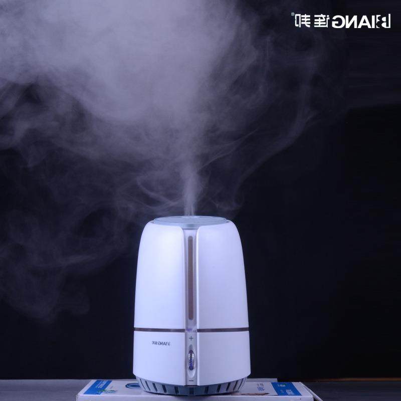 中山厂家直销静音雾化器家用空气净化器小型水滴香薰加湿器可