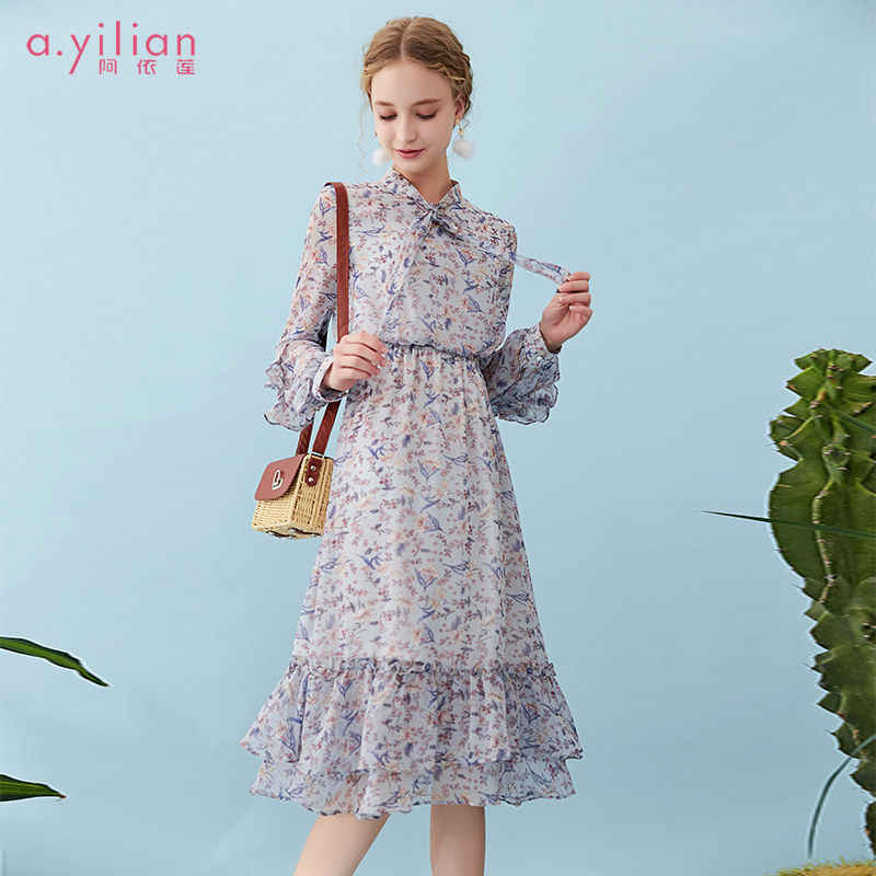 阿依莲春装2020新款韩版小清新碎花中长款连衣裙修身收腰日系长裙