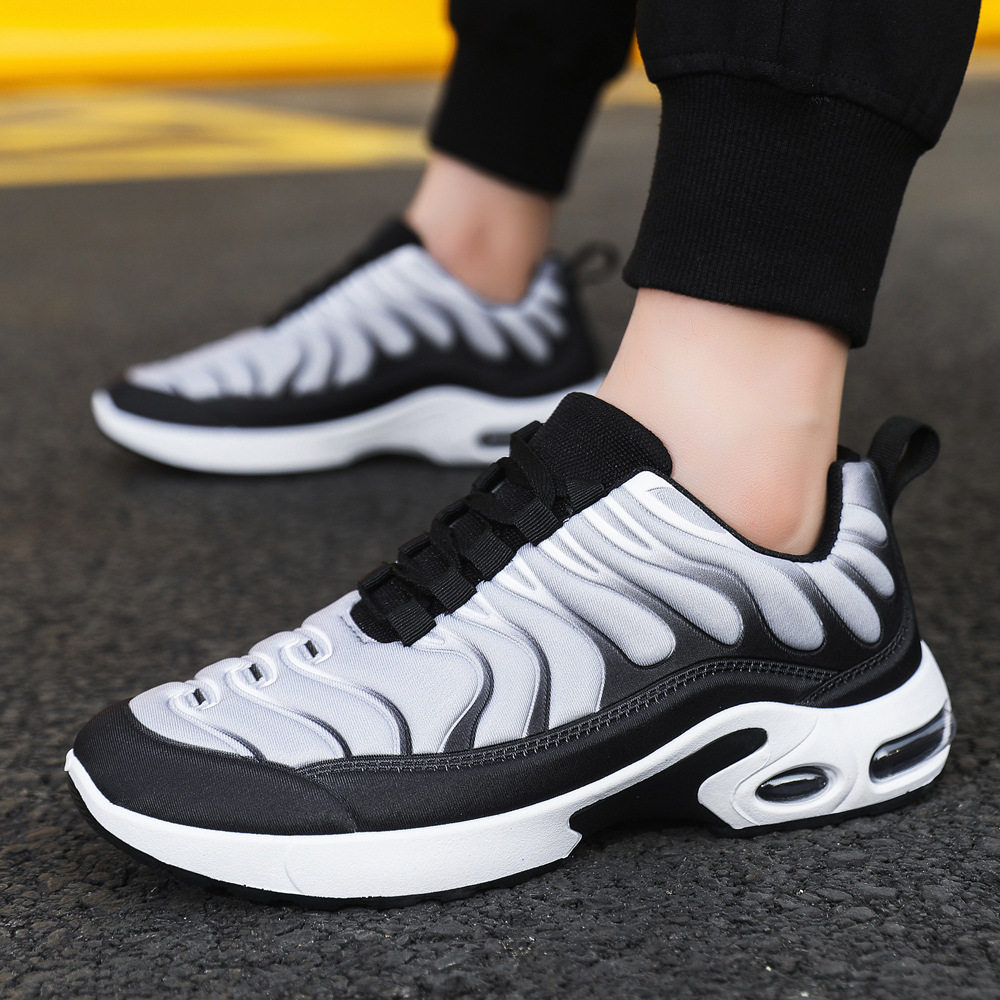 男士休闲鞋时尚潮流个性涂鸦条纹舒适轻便运动鞋2026新款软底跑鞋