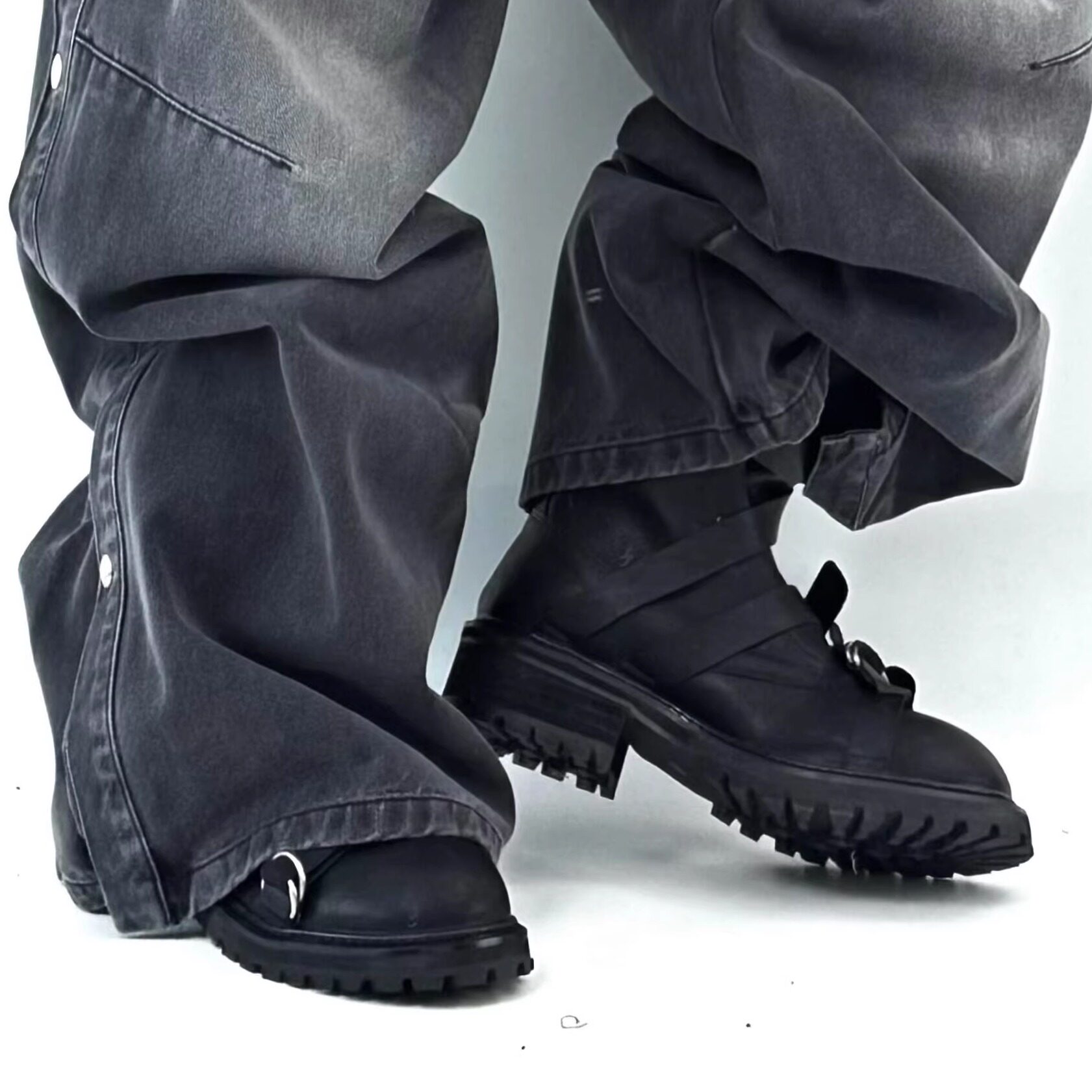 复古马丁靴朋克工装登山靴机车靴