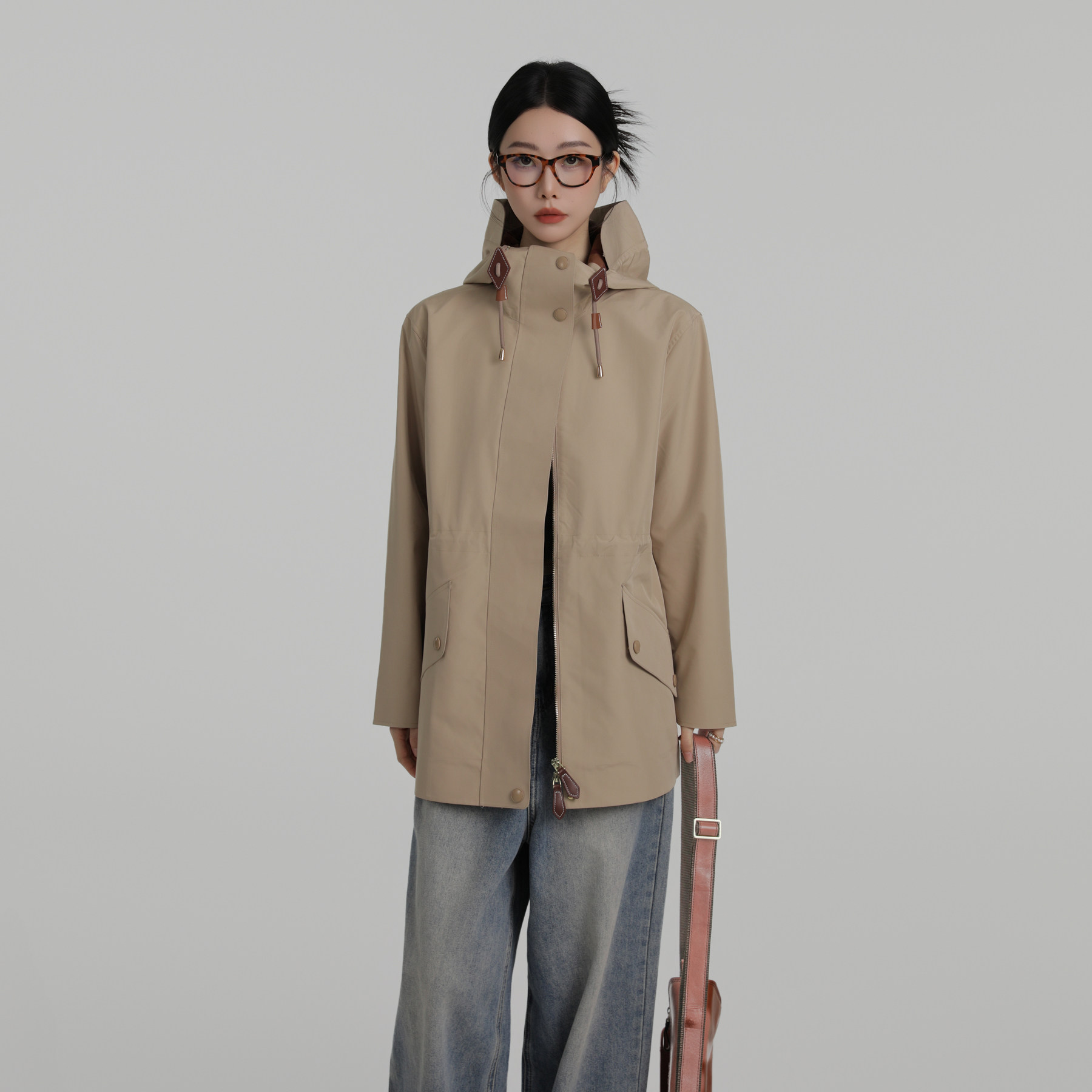 DYLIELY/黛丽 2026春装新款工装风连帽风衣女中长款收腰外套女,女装/女士精品,风衣,淘宝优惠券,粉丝福利购,淘宝优惠卷