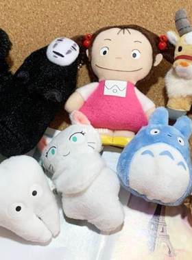 日单宫崎骏龙猫千与千寻魔女宅急便灰尘精灵猫巴士毛绒玩偶胸针
