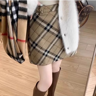 咖色格子毛呢短裙包臀A字半身裙