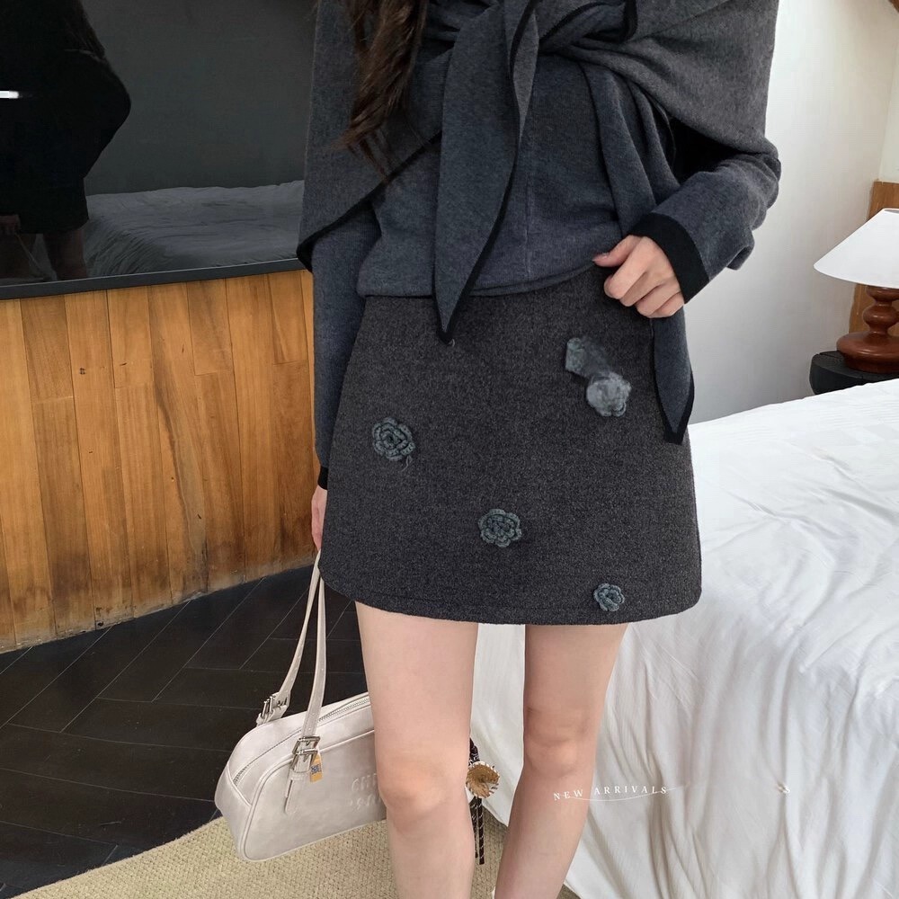 秋冬加厚毛呢a字半身裙遮肚短裙
