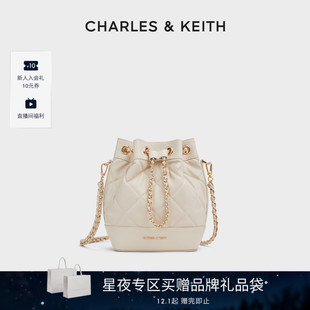 10701506菱格链条双肩水桶包女 CHARLES&KEITH秋冬CK2 新年礼物
