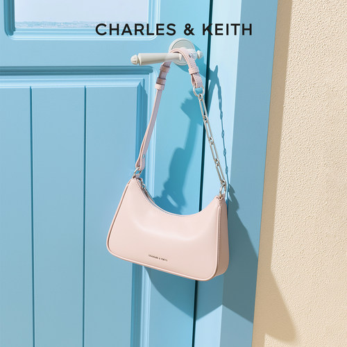 CHARLES&KEITH简约通勤腋下包