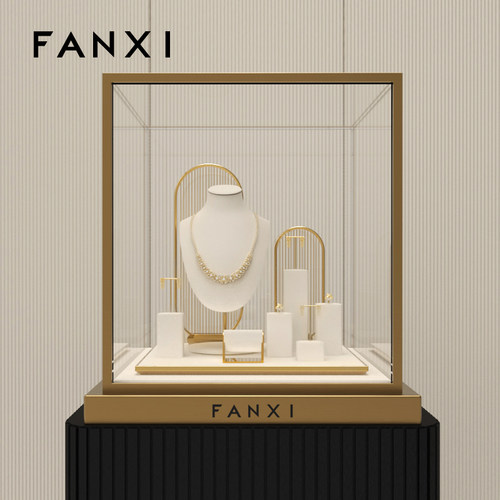 FANXI原创橱窗陈列轻奢米白色