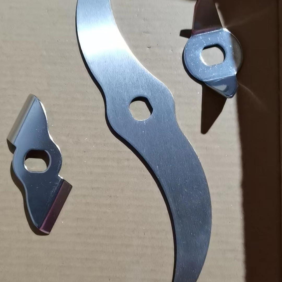 运邦粉碎机磨粉机专用刀片 下单请先留言什么型号机器的刀片