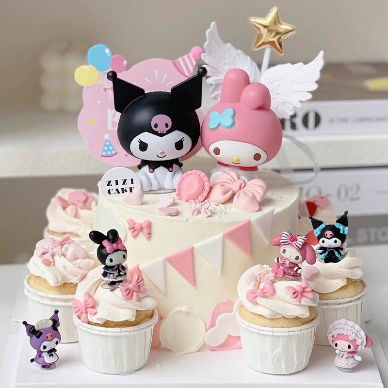 粉色美乐蒂库洛米纸杯蛋糕装饰