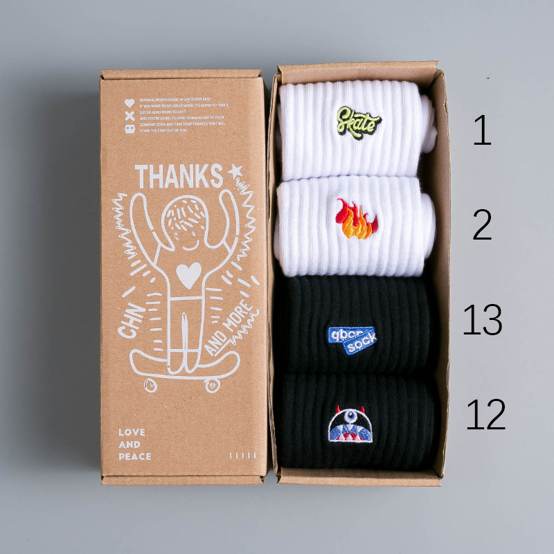 봄과 가을 긴 양말 남성 순면 중간 튜브 전체면 땀 흡수 및 탈취제 1 두꺼운 흰색 스포츠 유행 INS 하이 스트리트 하이 웨스트