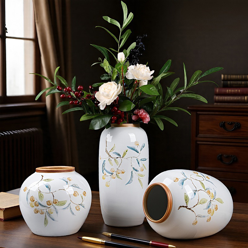 高级感手绘枇杷花瓶陶瓷摆件复古新中式客厅装饰插花水培器皿花器