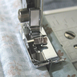 日本兄弟原装配件电动家用多功能缝纫机暗缝压脚暗缝撬边压脚R