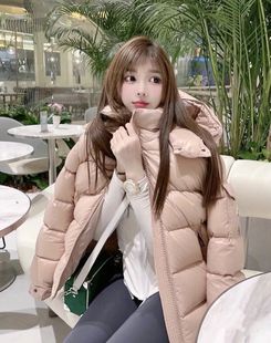 一吻定情法国时尚BORN PINK粉墨之粉白鹅绒新潮轻奢女士羽绒服