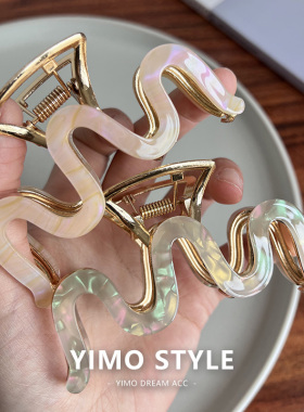 韩国简约M形醋酸发夹女后脑勺合金ins盘发抓夹网红鲨鱼夹子高级感