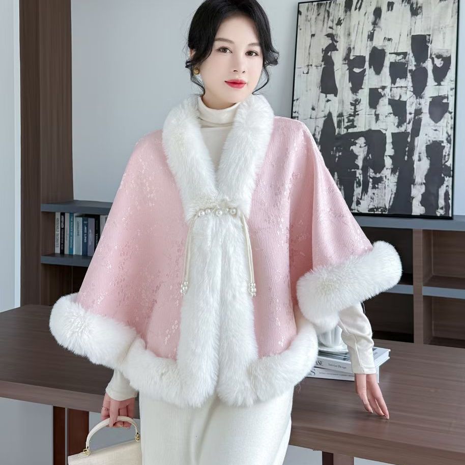 秋冬国风毛领珍珠扣斗篷披肩